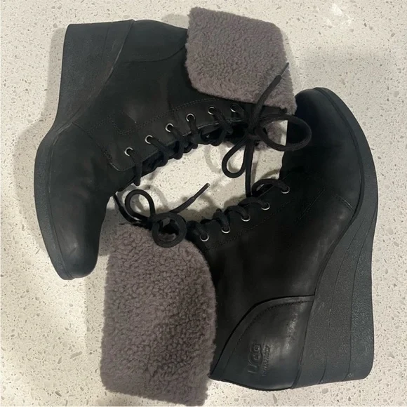 UGG Zea Wedge Boot Black Size 11 - Picture 8 of 14